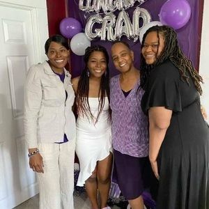 Meet your Posher, Veronica